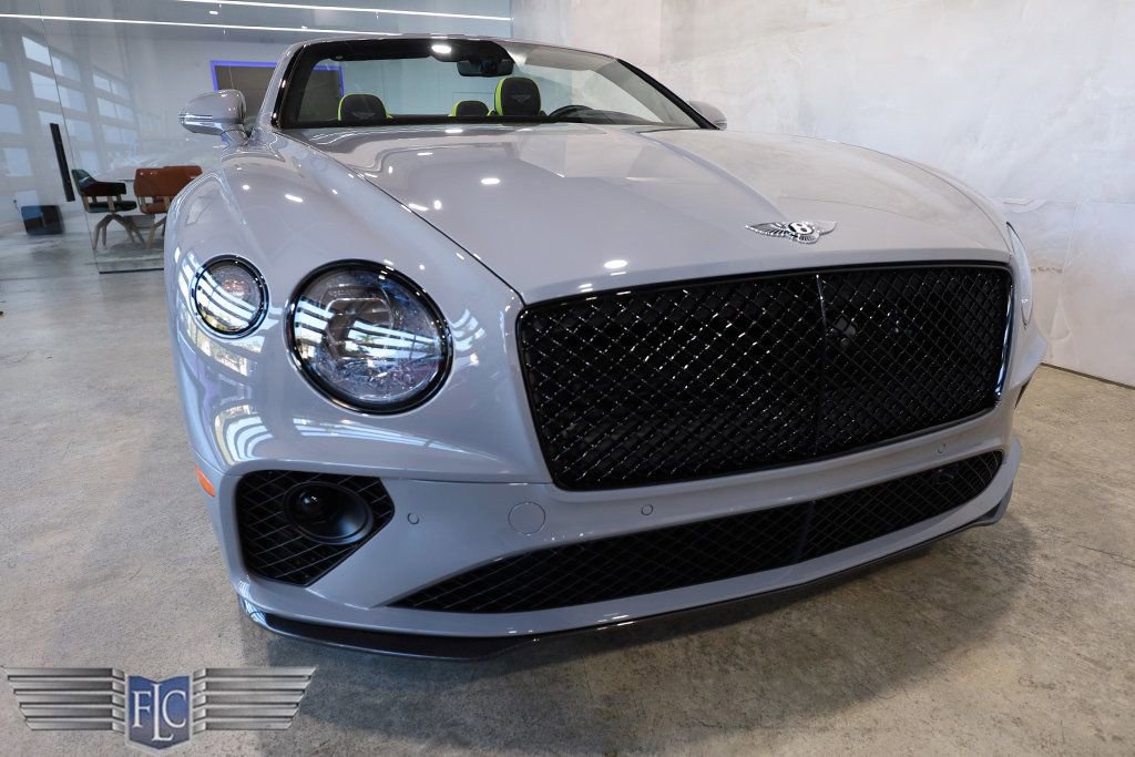 Used 2021 Bentley Continental GT image 15