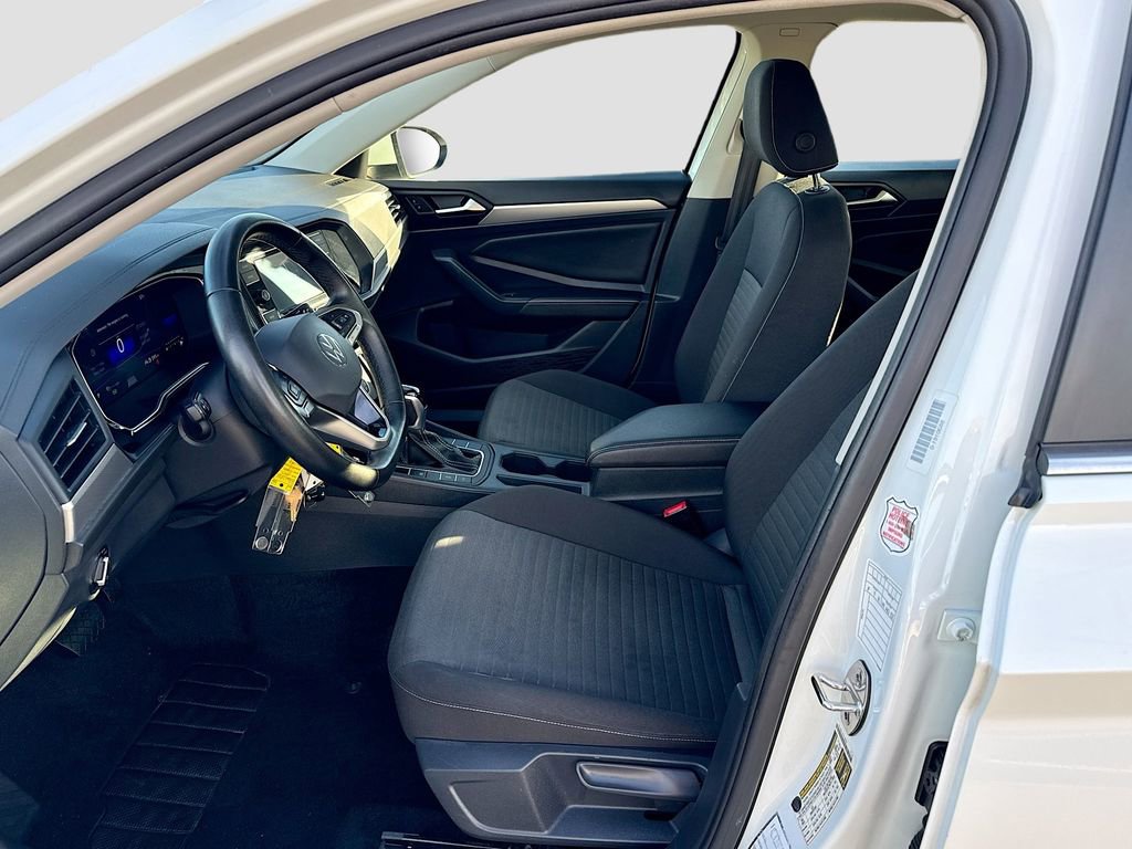 Used 2024 Volkswagen Jetta S image 25