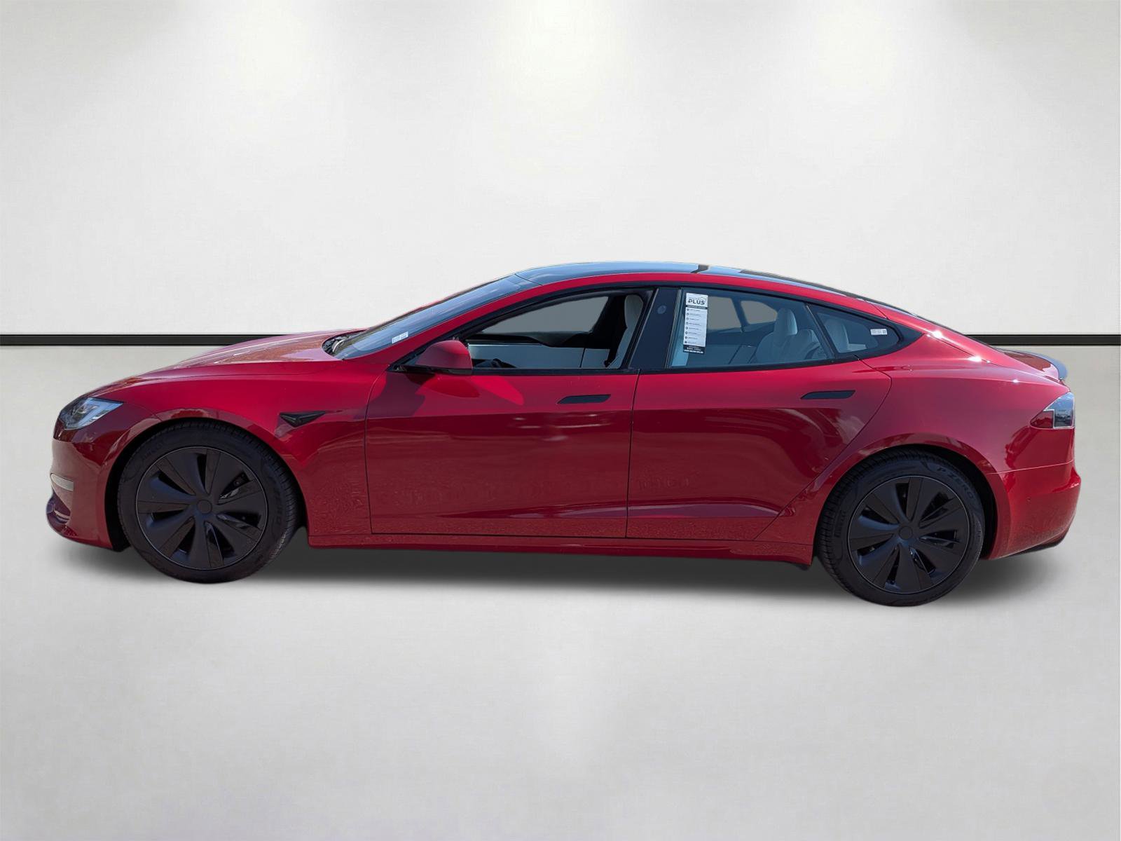 Used 2022 Tesla Model S Plaid image 7