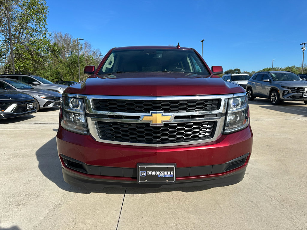 Used 2016 Chevrolet Suburban LT image 2