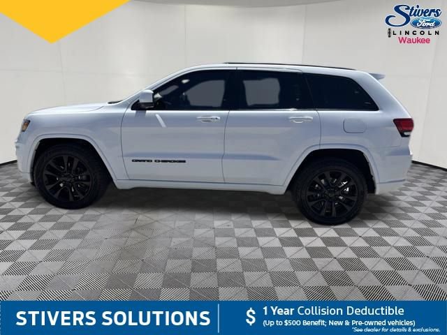 Used 2018 Jeep Grand Cherokee Altitude AWD/4WD image 11