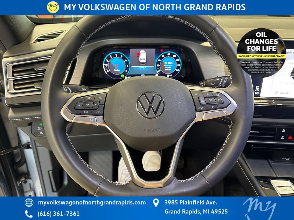 Used 2024 Volkswagen Atlas Cross Sport SE AWD/4WD image 15