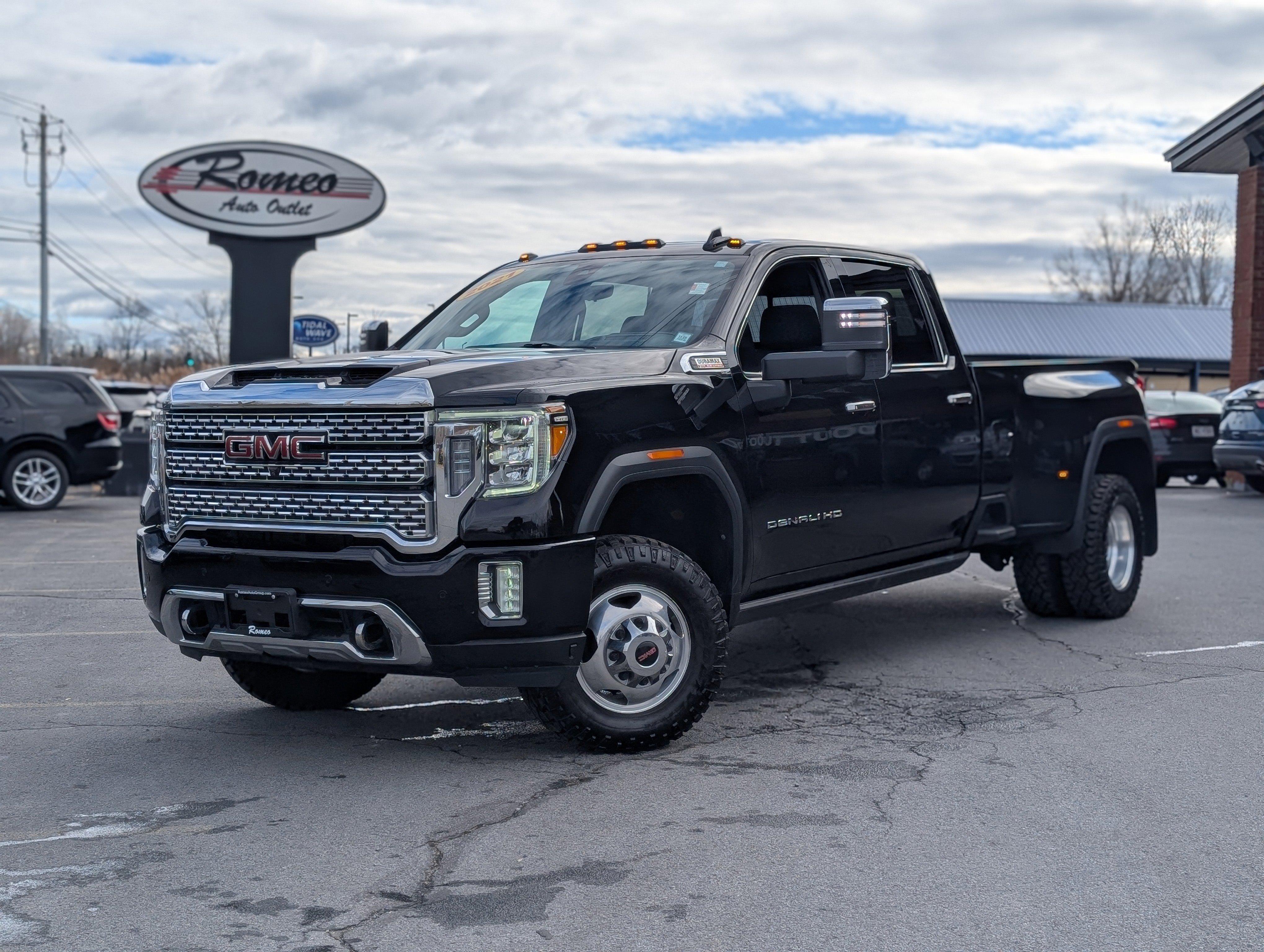 Used 2021 GMC Sierra 3500 Denali w/ Denali Ultimate Package