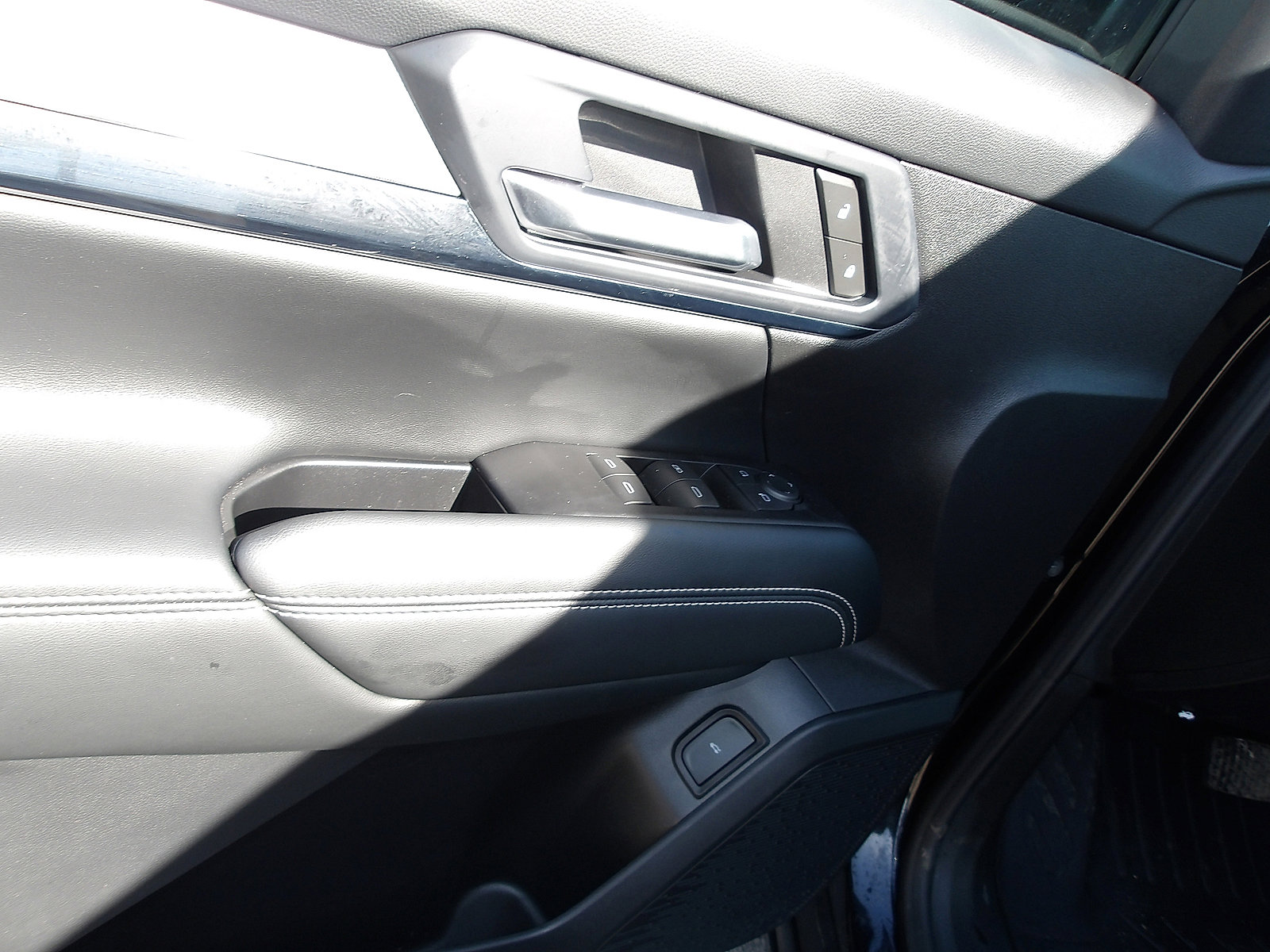 Certified 2026 GMC Terrain Elevation w/ Elevation Premium Package image 18