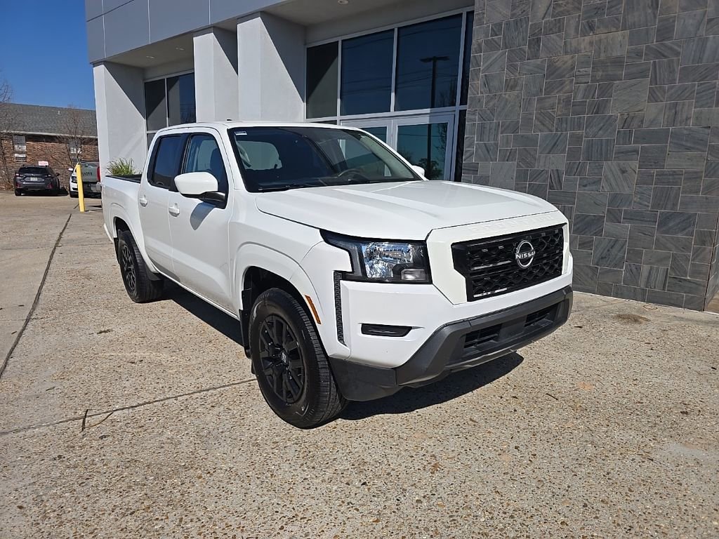 Used 2022 Nissan Frontier SV image 3