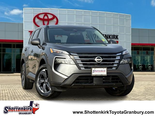 Used 2024 Nissan Rogue SV FWD image 1