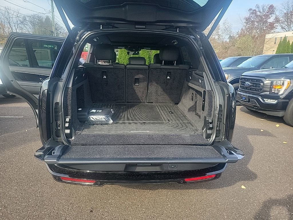 Used 2023 Land Rover Range Rover SE image 17