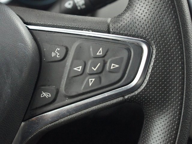 Used 2024 Chevrolet Equinox LS w/ LS Convenience Package image 9