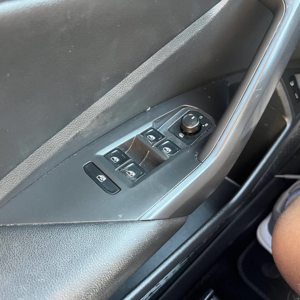 Used 2020 Volkswagen Jetta S image 25