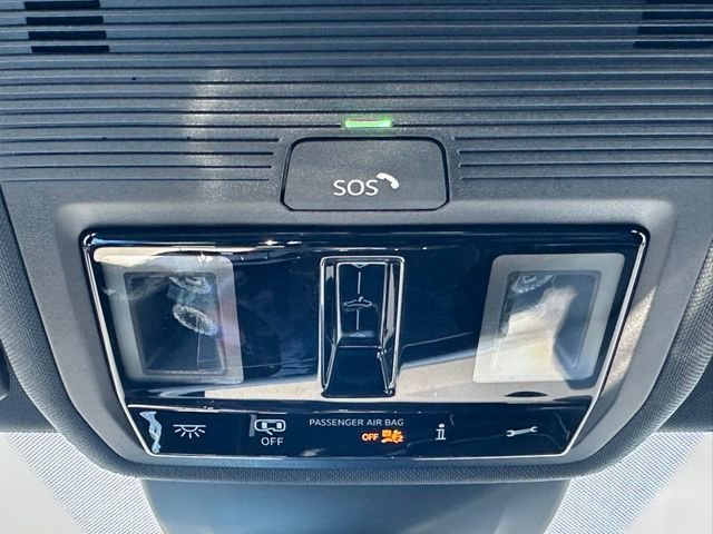 Certified 2024 Volkswagen GTI SE FWD image 41