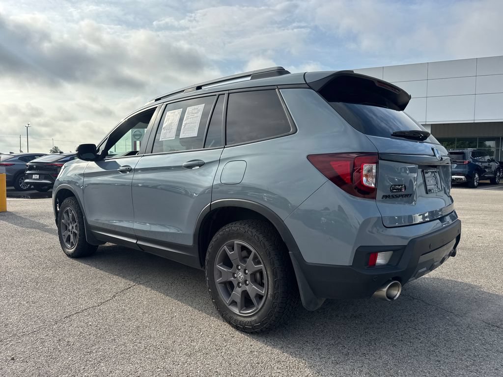 Used 2024 Honda Passport TrailSport image 4