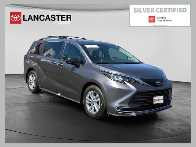 Certified 2022 Toyota Sienna XLE w/ XLE Plus Package FWD image 1