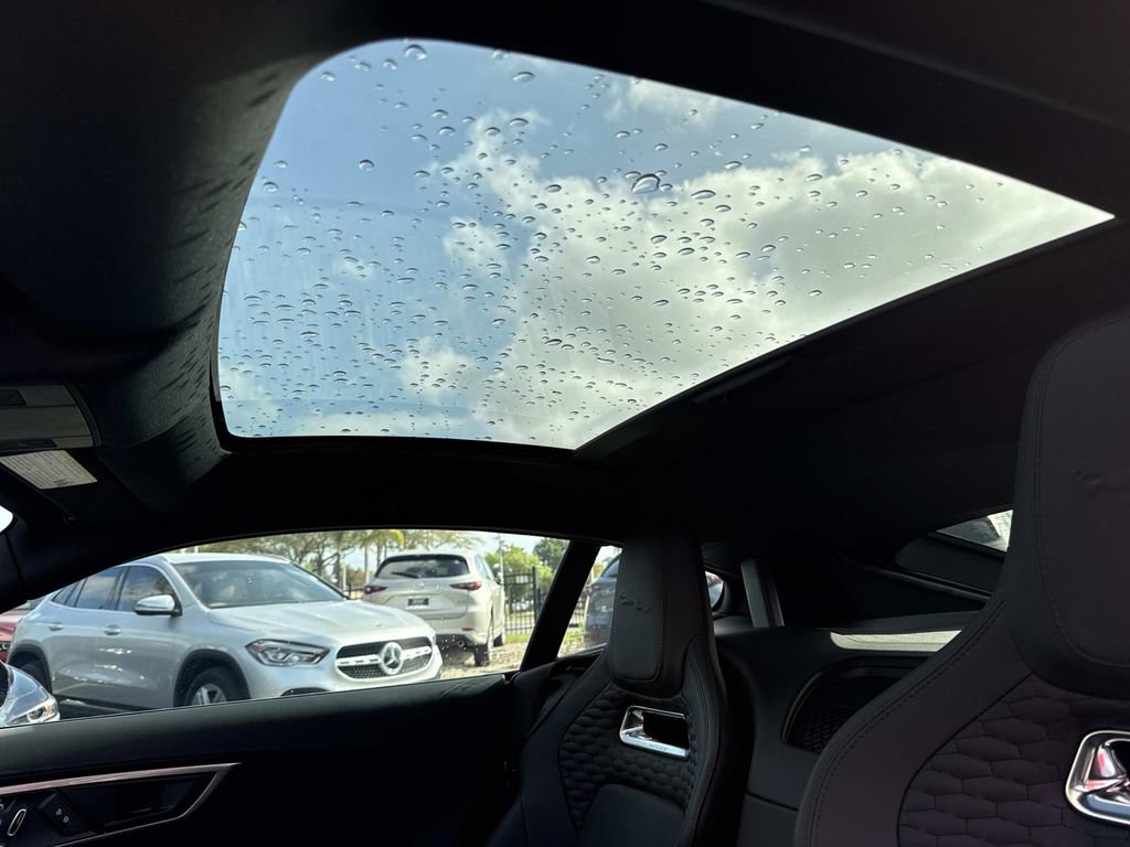 Used 2021 Jaguar F-TYPE R-Dynamic image 20