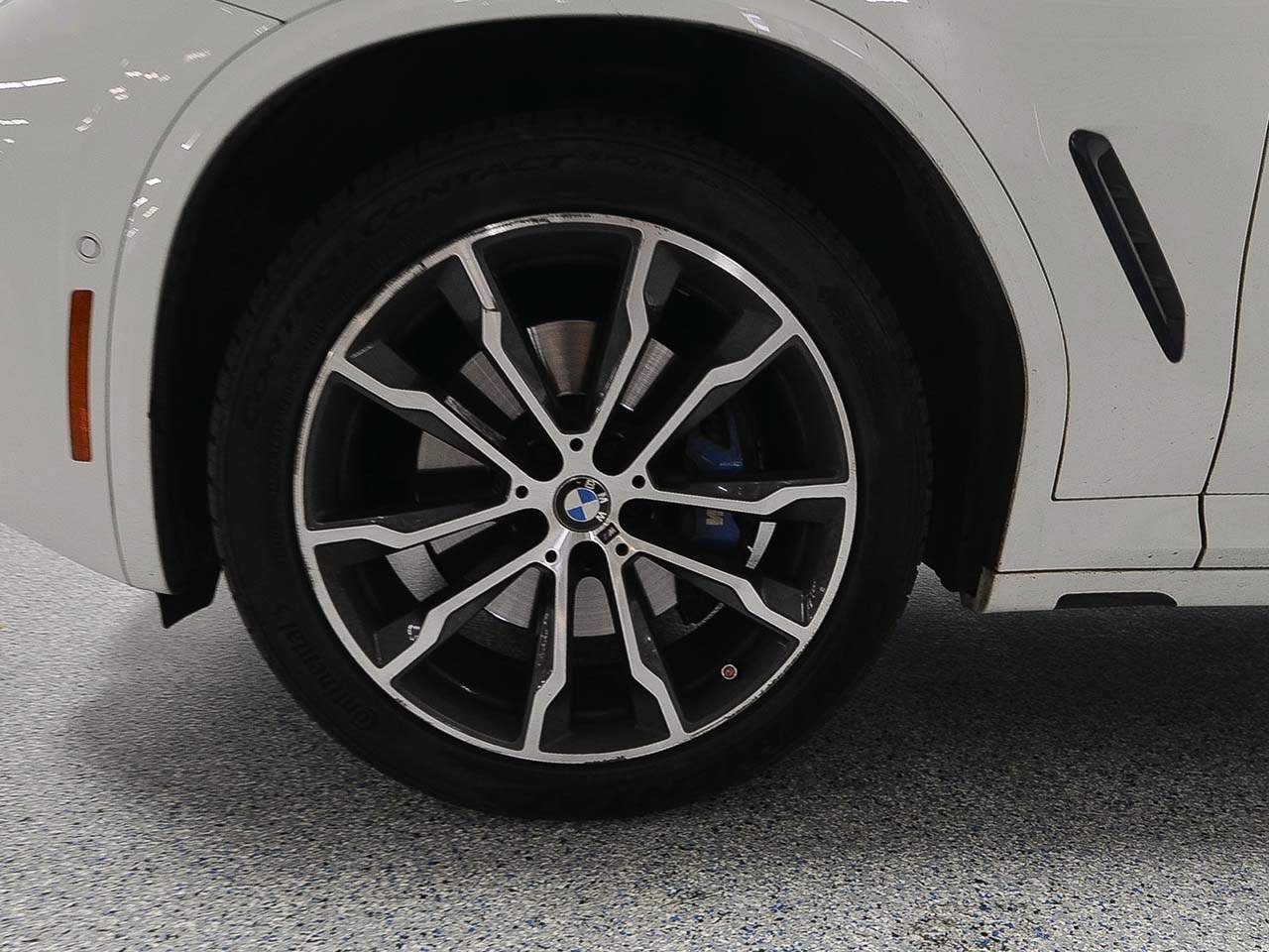 Used 2020 BMW X3 xDrive30i w/ Executive Package AWD/4WD image 5