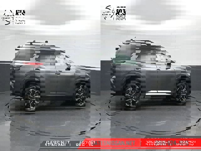 New 2026 Nissan Pathfinder Platinum image 3