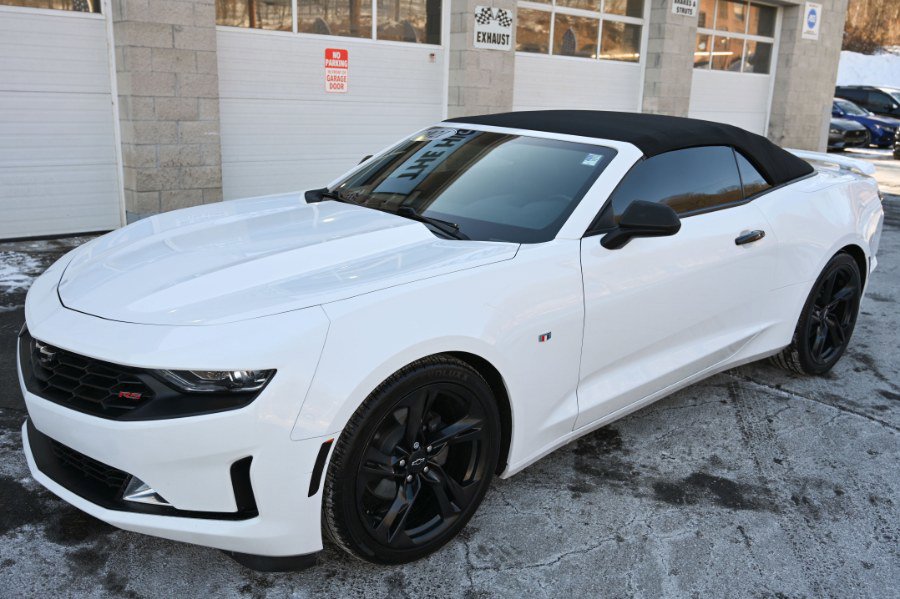 Used 2021 Chevrolet Camaro LT w/ RS Package image 9