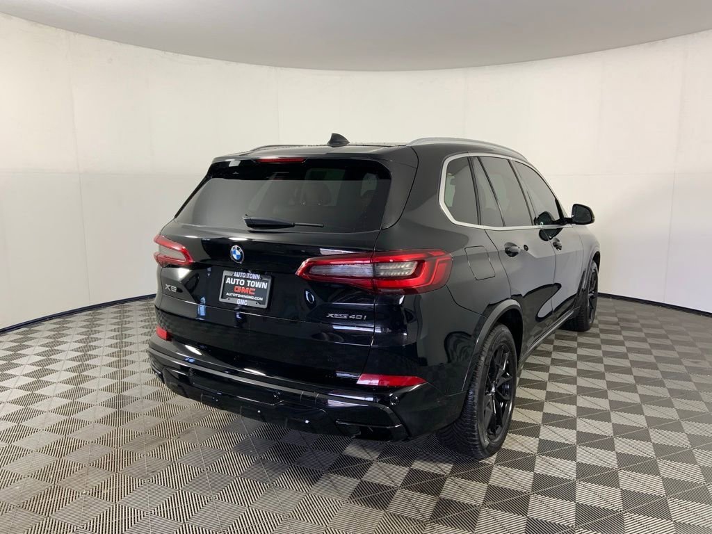 Used 2019 BMW X5 xDrive40i w/ Convenience Package AWD/4WD image 3