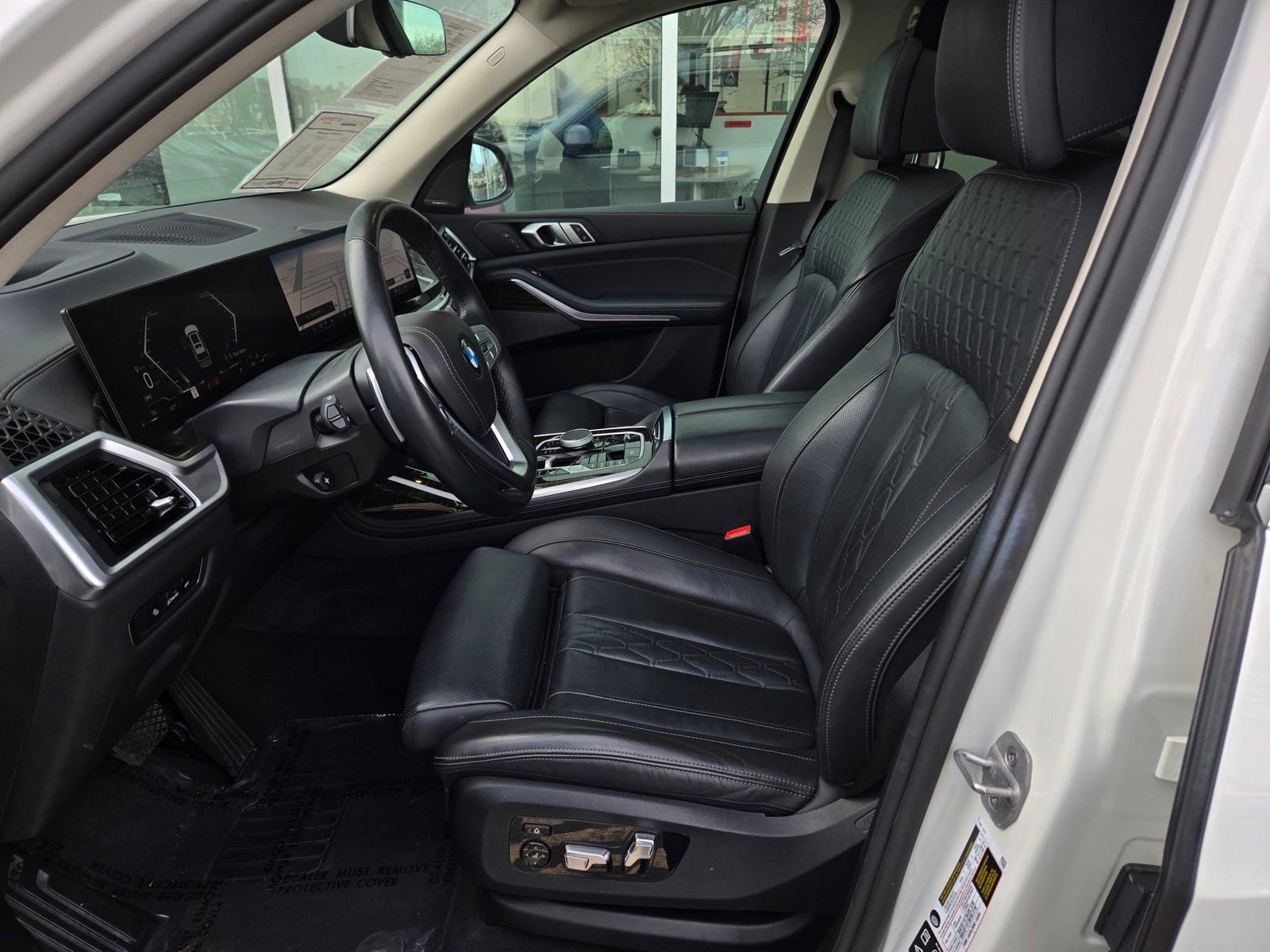 Used 2025 BMW X7 xDrive40i image 19