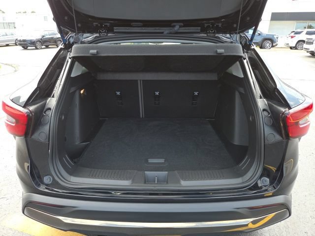 Used 2024 Chevrolet Trax ACTIV w/ Sunroof Package FWD image 28