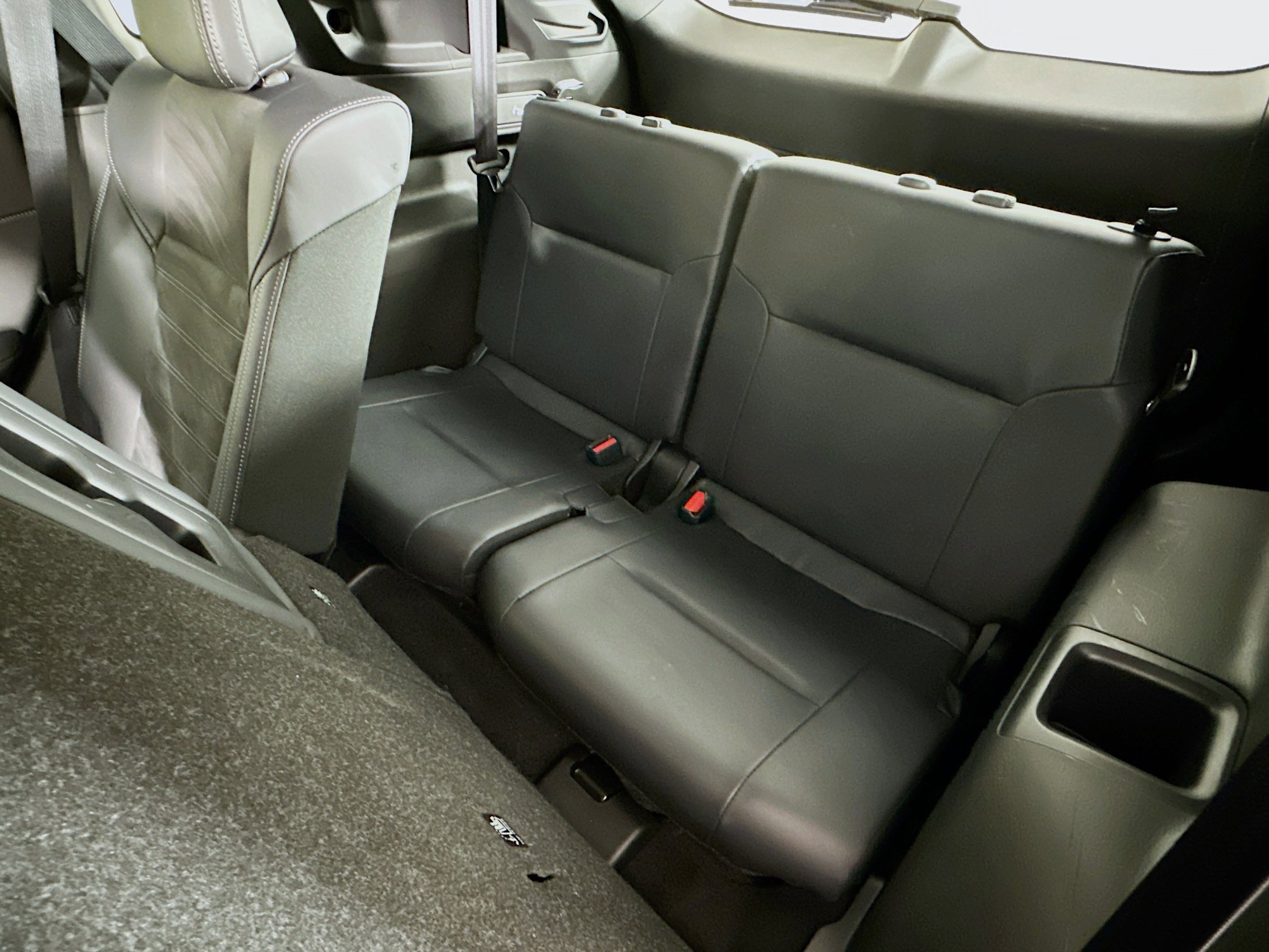 Used 2025 Mitsubishi Outlander SE image 28