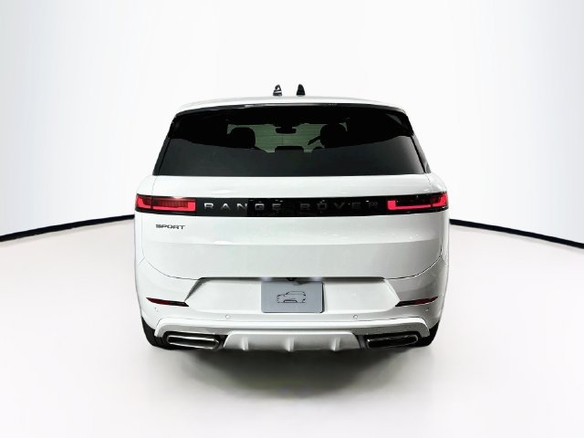 New 2026 Land Rover Range Rover Sport Dynamic SE AWD/4WD image 6