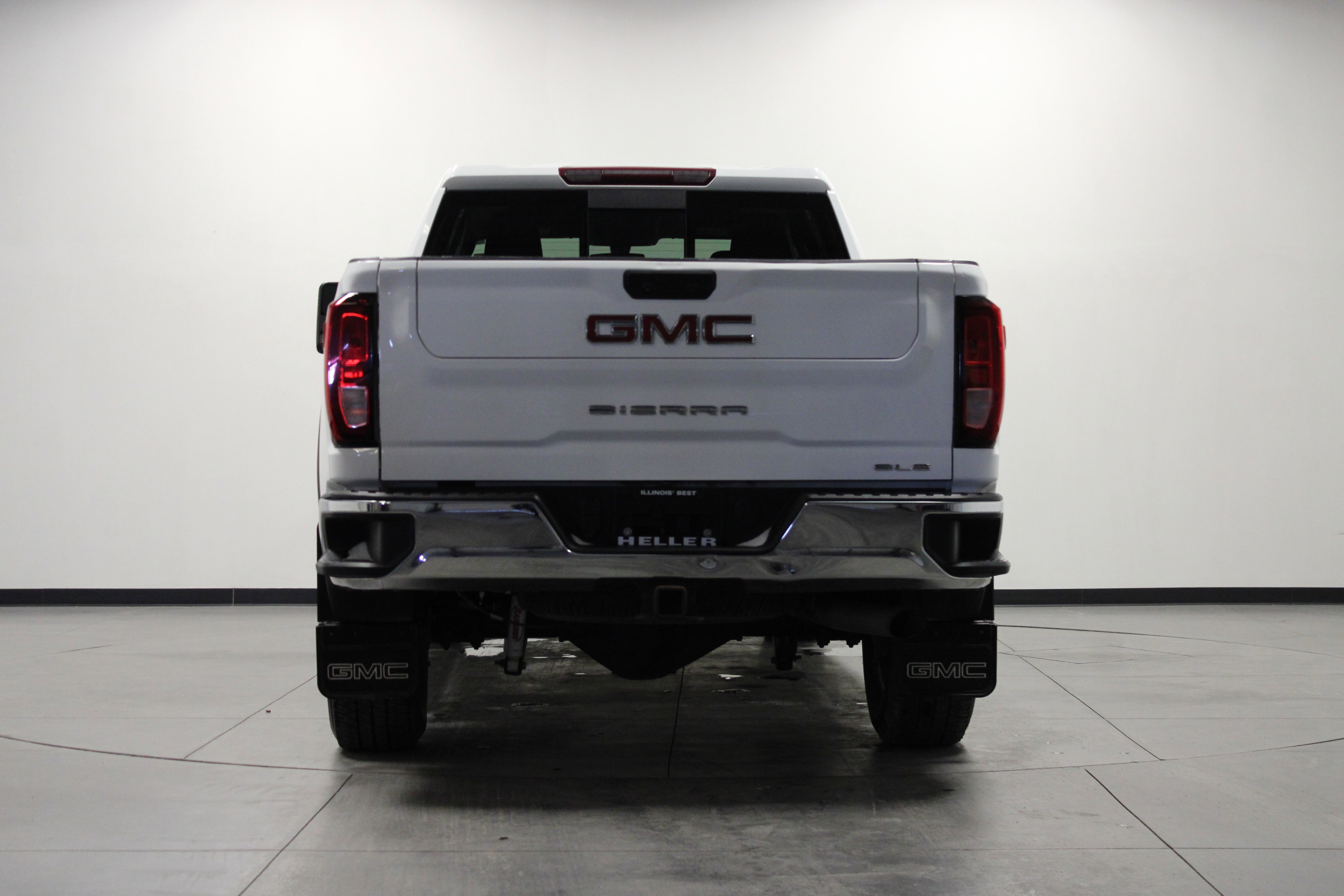 Used 2022 GMC Sierra 2500 SLE w/ SLE Value Package; image 5