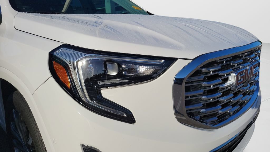 Used 2019 GMC Terrain Denali w/ Advanced Safety Package FWD image 9