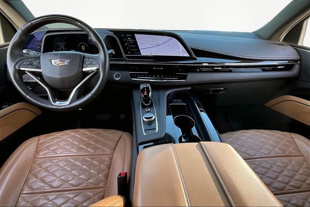 Used 2022 Cadillac Escalade Premium Luxury image 7