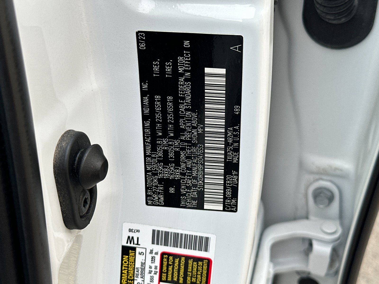 Used 2023 Toyota Highlander XLE image 36