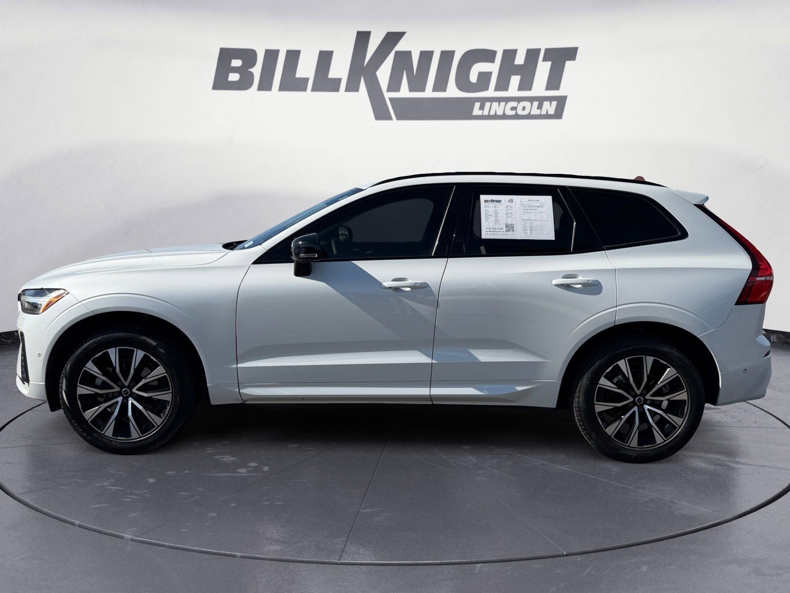 Used 2024 Volvo XC60 B5 Plus w/ Protection Package Premier image 2