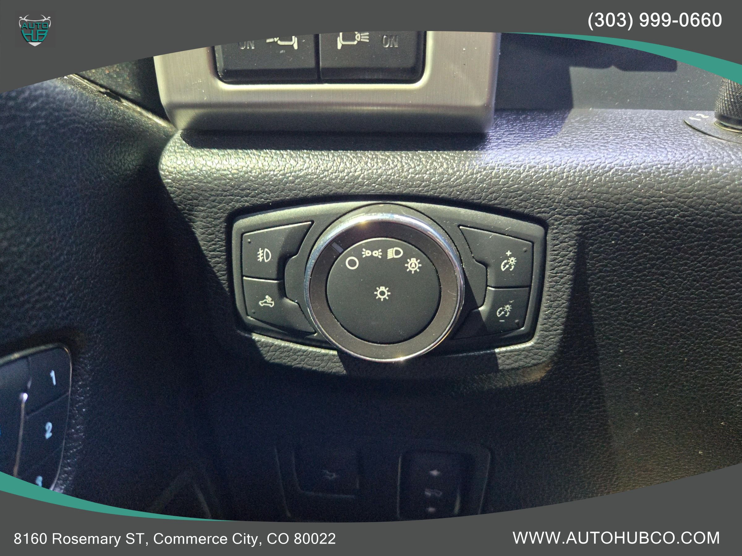 Used 2019 Ford F350 Platinum w/ Platinum Ultimate Package AWD/4WD image 26