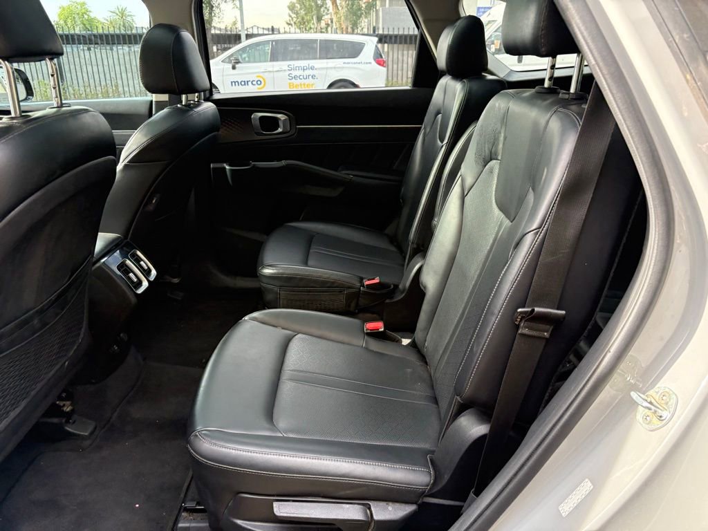 Used 2022 Kia Sorento SX image 12