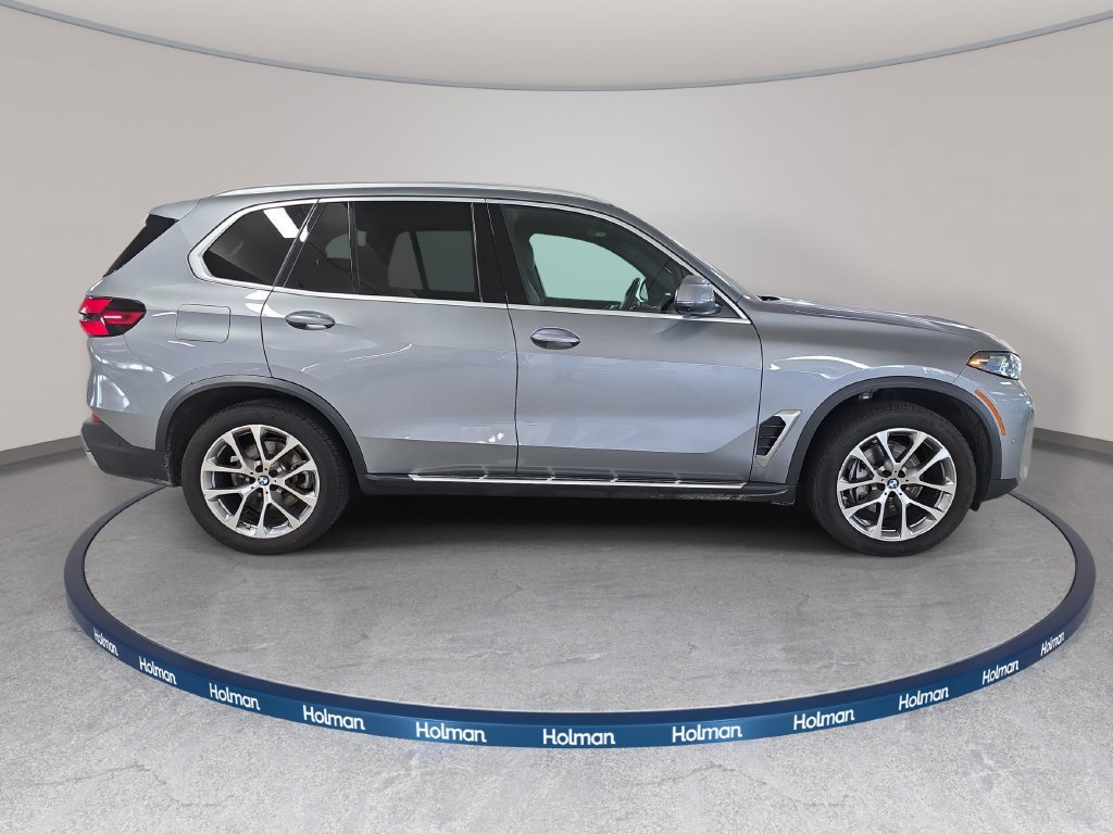 Certified 2024 BMW X5 sDrive40i w/ Premium Package RWD image 4