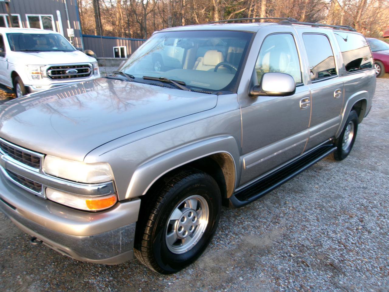 Used 2001 Chevrolet Suburban LT w/ LT Preferred Equipment Group image 2
