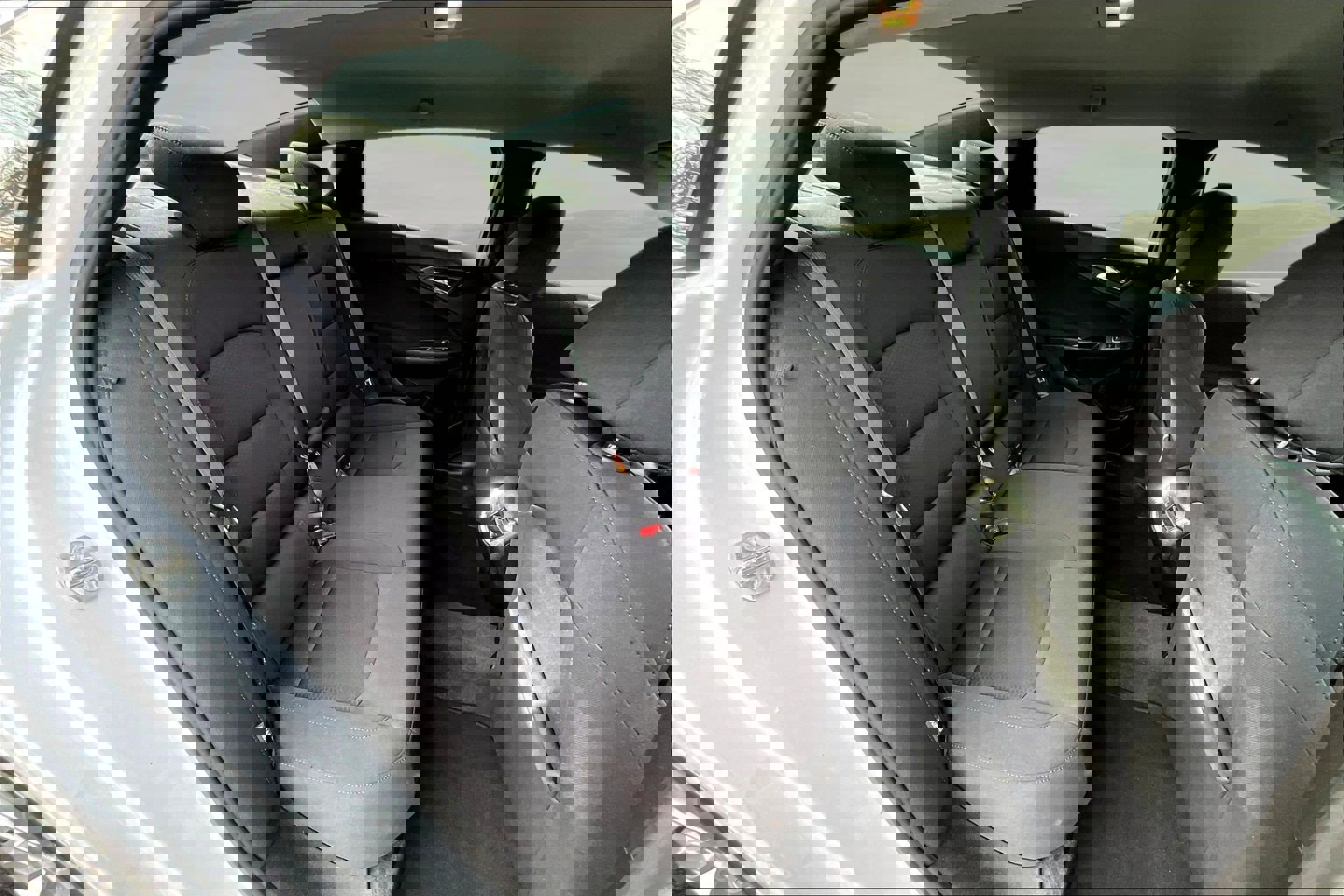 Used 2022 Chevrolet Malibu LT image 16