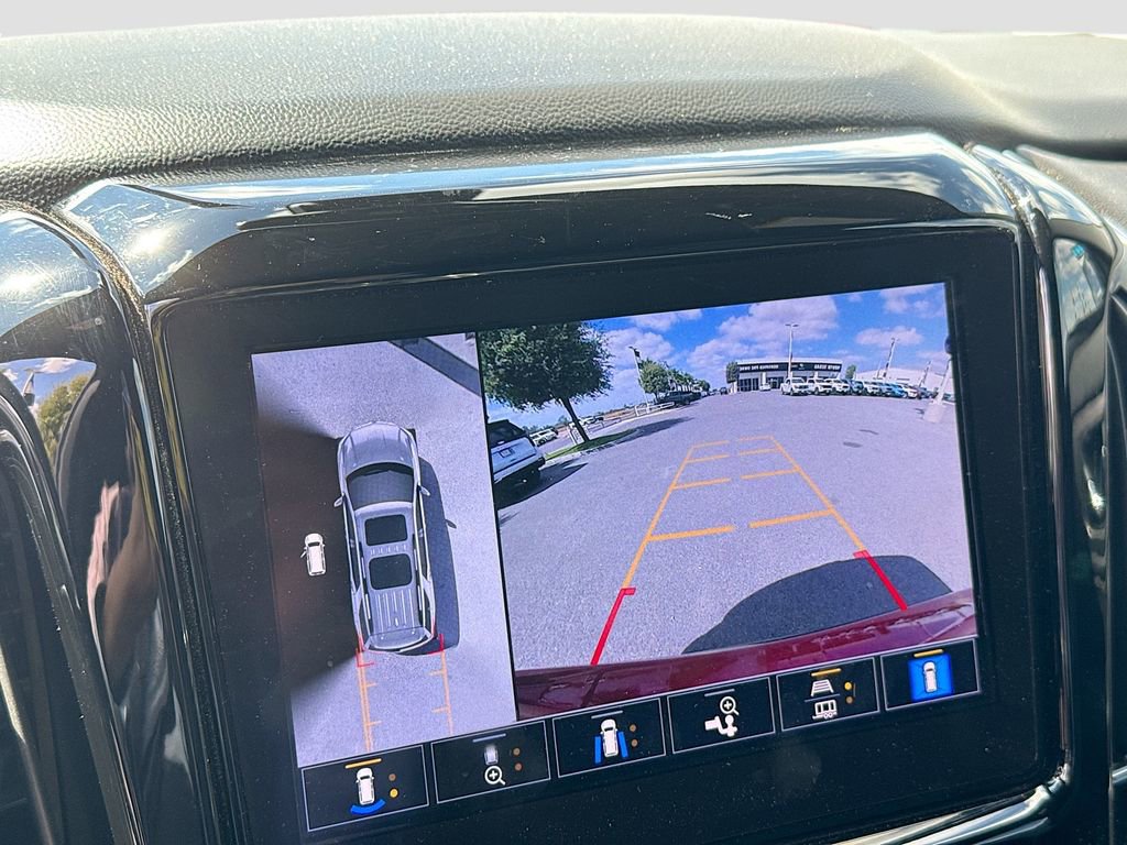 Used 2022 Chevrolet Traverse Premier w/ Redline Edition image 17