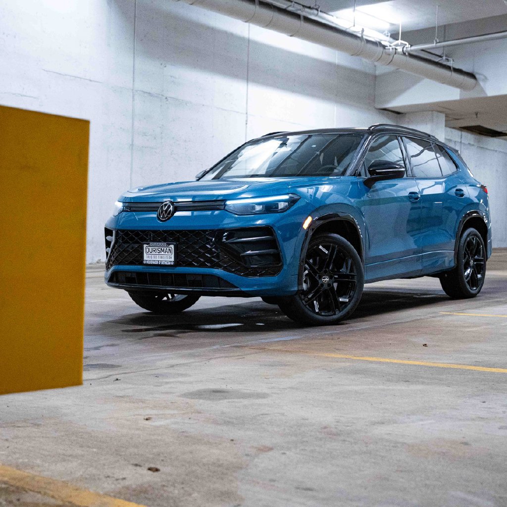 New 2026 Volkswagen Tiguan SE R-Line AWD/4WD image 1