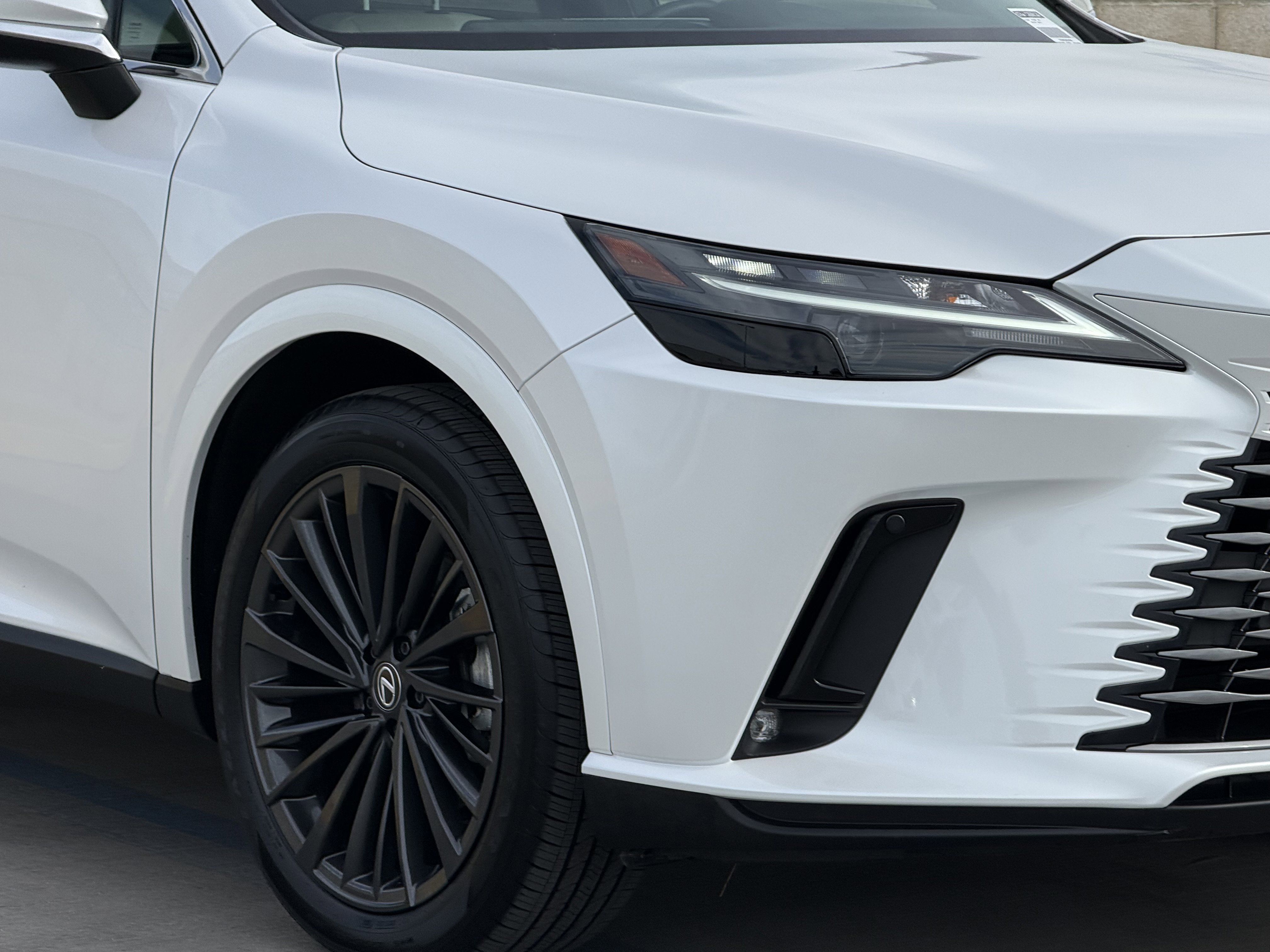 Certified 2024 Lexus RX 350h image 4