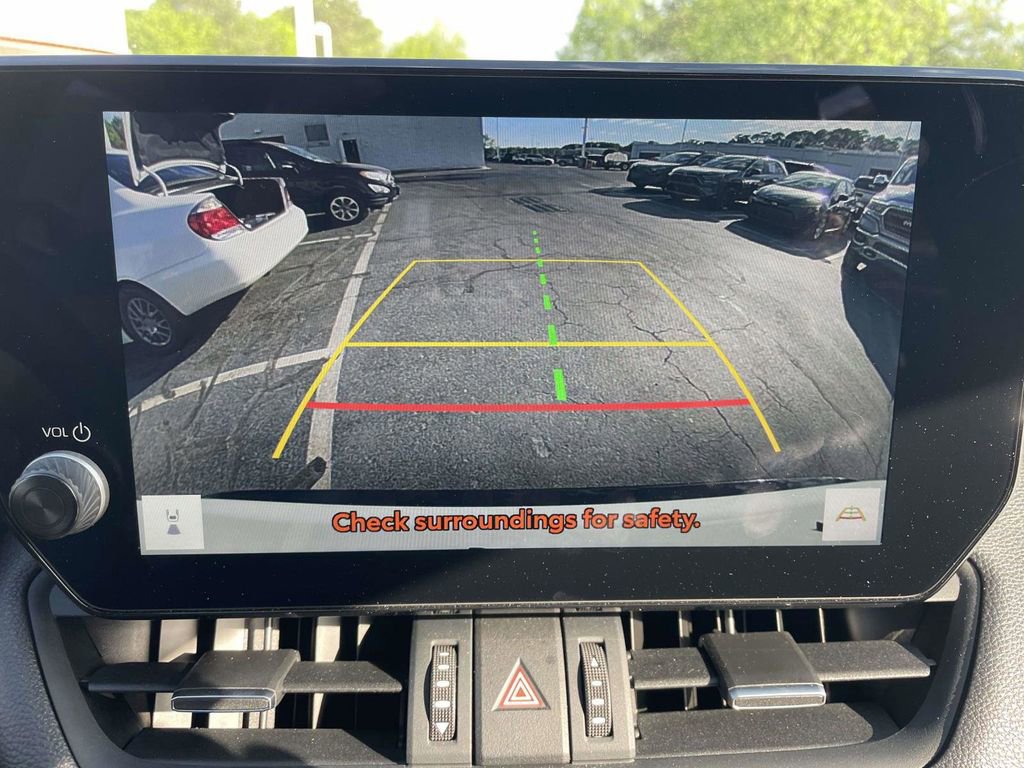 Used 2025 Toyota RAV4 XSE AWD/4WD image 39