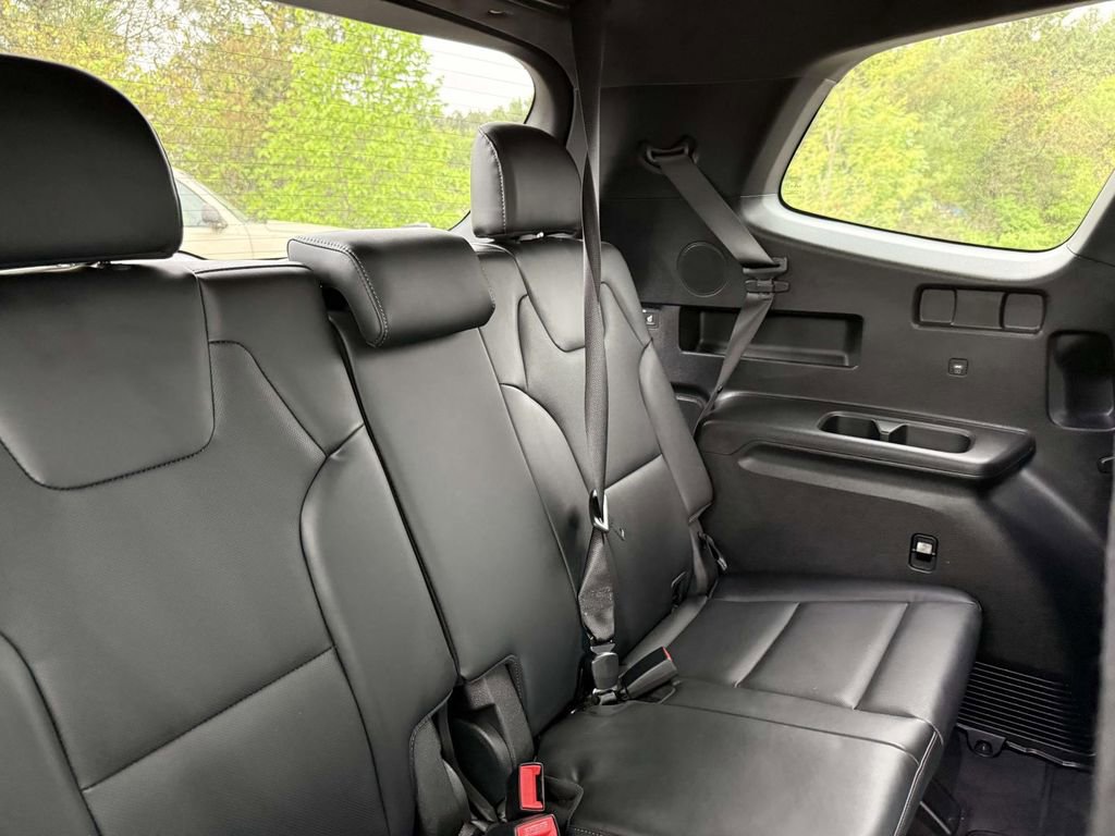 Used 2025 Kia Telluride SX Prestige X-Pro AWD/4WD image 17
