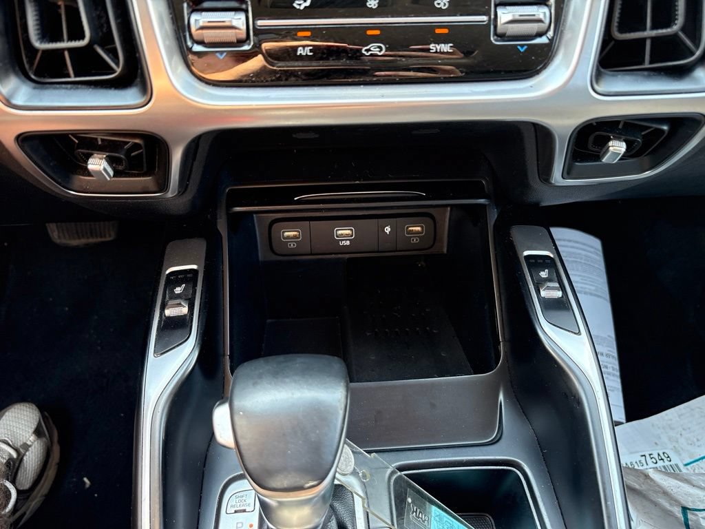 Used 2023 Kia Sorento S AWD/4WD image 24