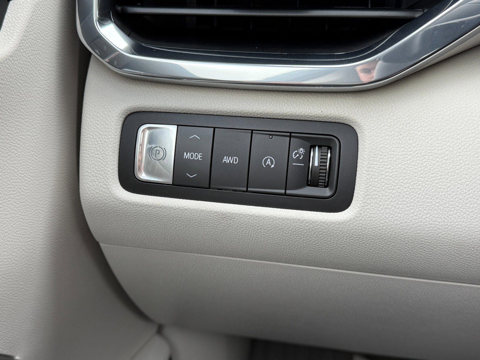 New 2026 GMC Acadia Denali w/ Super Cruise Package image 34