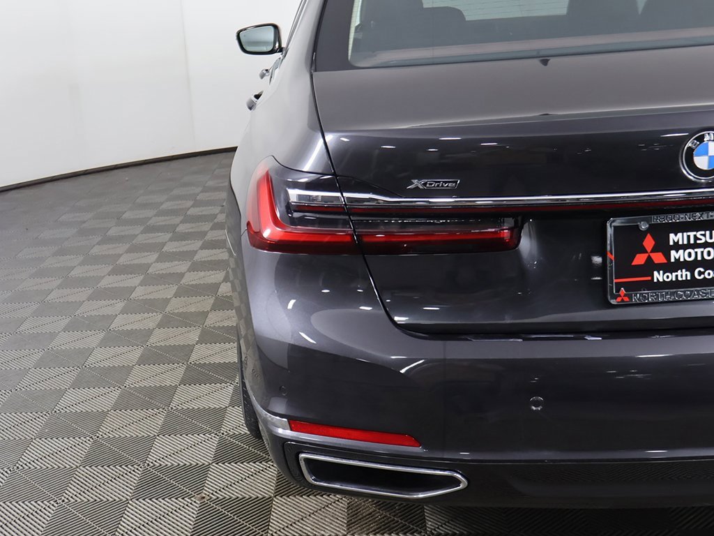 Used 2022 BMW 740i xDrive w/ Premium Package image 20