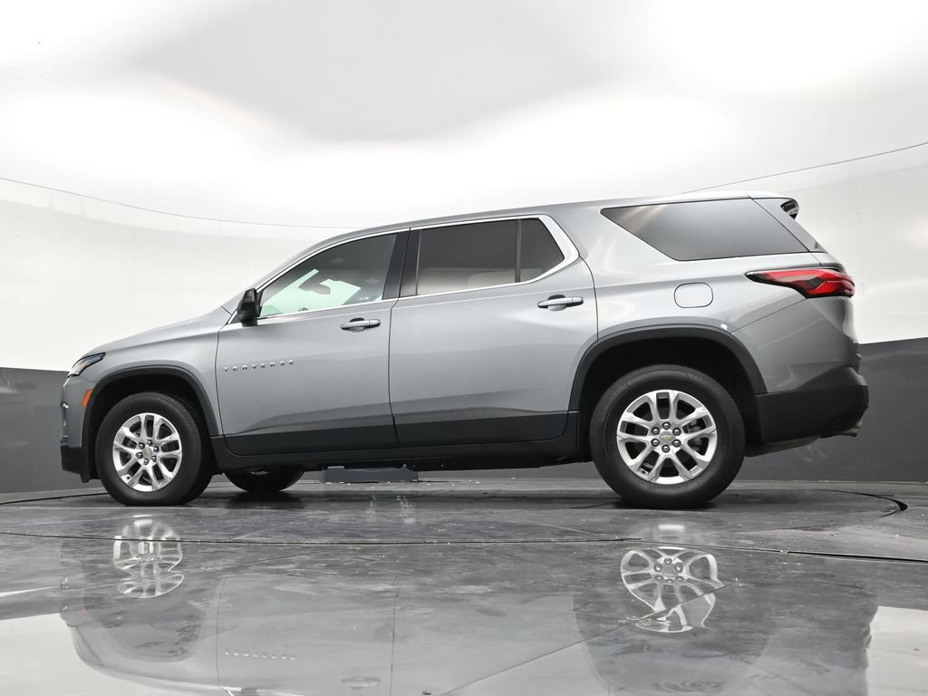 Used 2023 Chevrolet Traverse LS FWD image 21