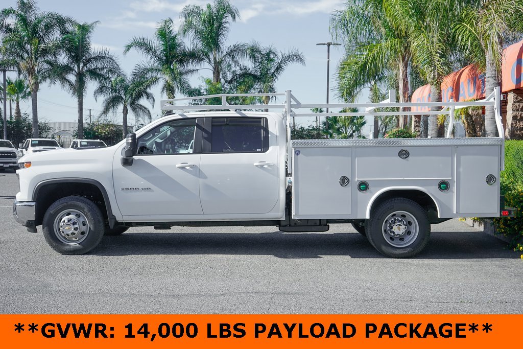 Used 2025 Chevrolet Silverado 3500 LT w/ Convenience Package image 5
