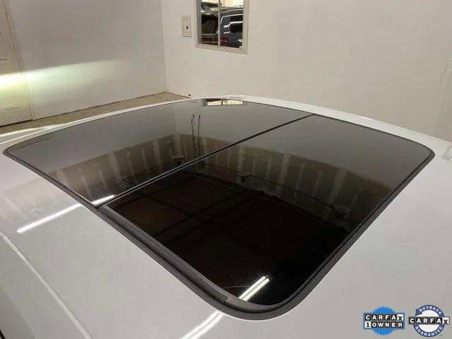 Used 2024 Audi Q8 e-tron Premium image 27