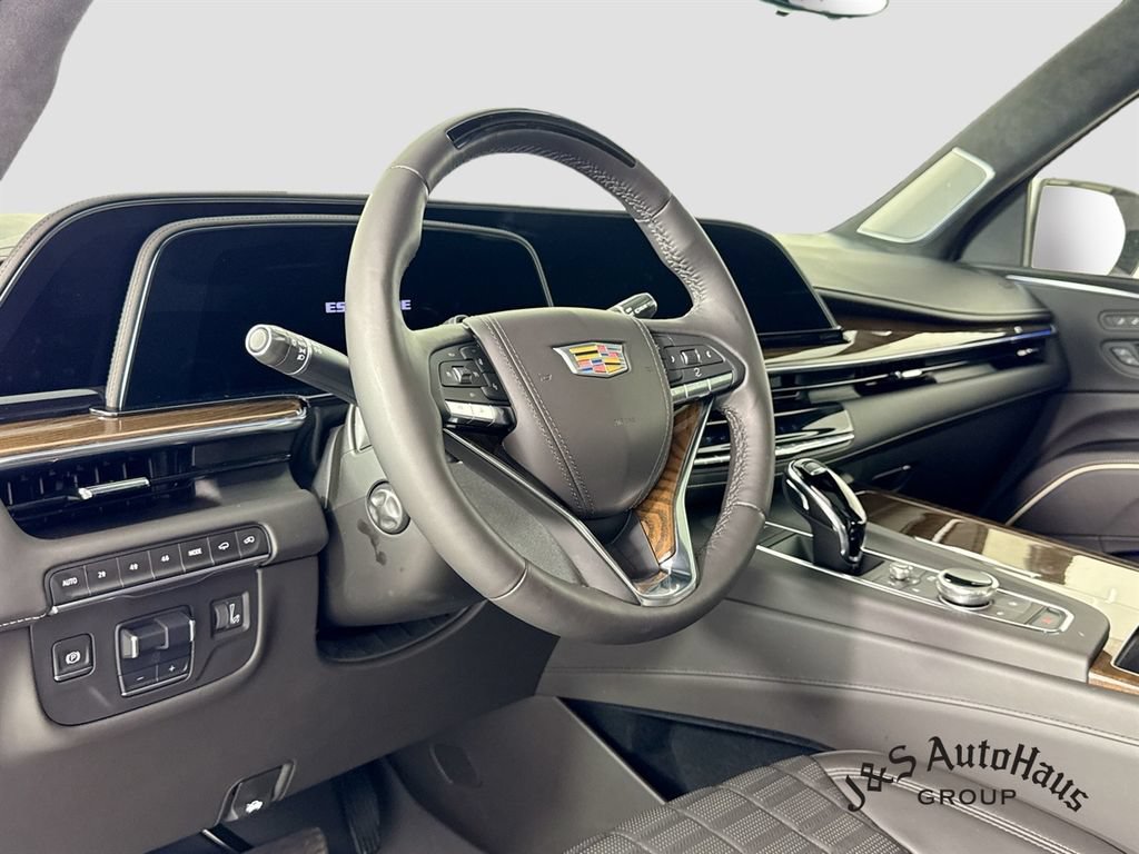 Used 2024 Cadillac Escalade Sport Platinum w/ LPO, ONYX Package AWD/4WD image 9