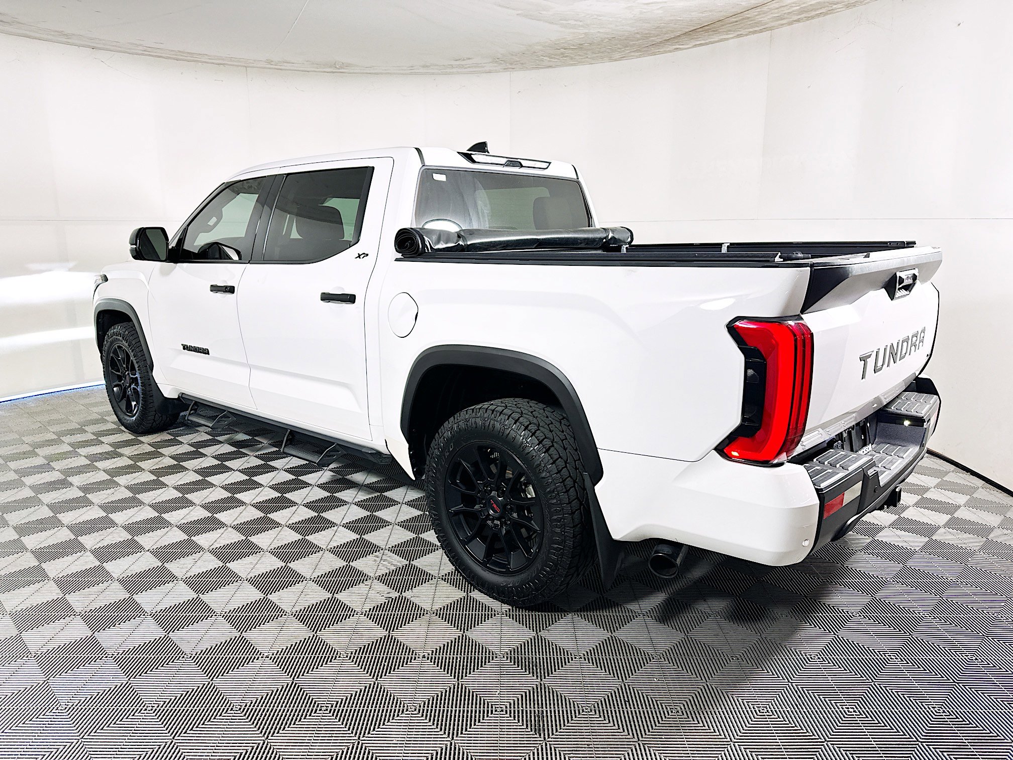 Used 2023 Toyota Tundra SR5 w/ SR5 Convenience Package image 5