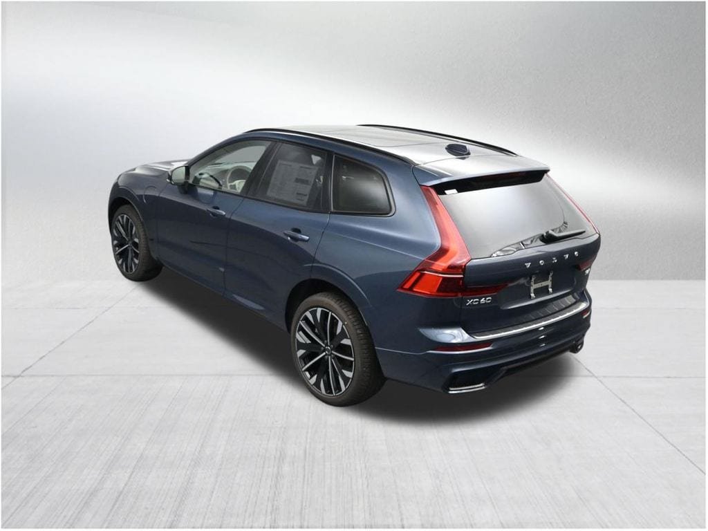 New 2026 Volvo XC60 T8 Ultra w/ Protection Package Premier AWD/4WD image 15