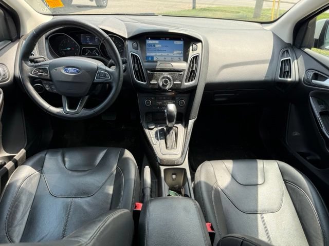 Used 2018 Ford Focus Titanium w/ Titanium Technology Package FWD image 15